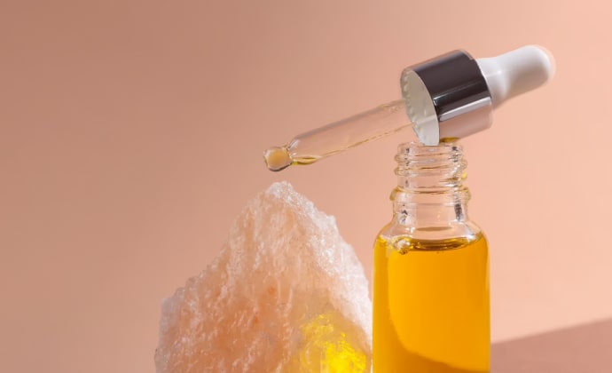 Skin Whitening Serum: Benefits, Ingredients, and How to Achieve a Radiant Complexion
